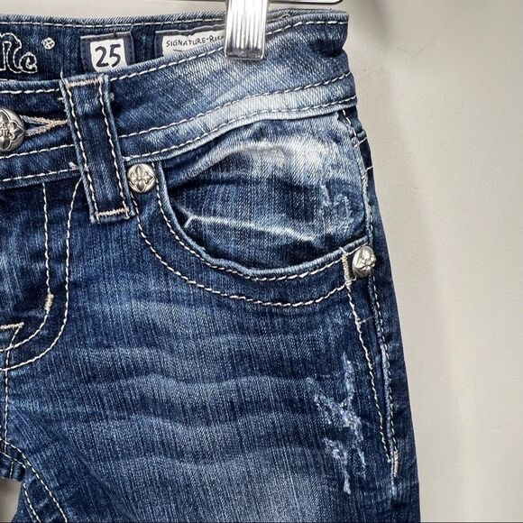 Size 25 Miss Me Signature Rise Skinny Jeans - Picture 9 of 14